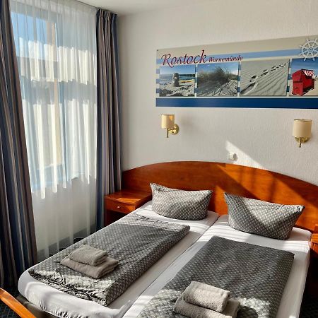 רוסטוק Hotel-Pension "Petridamm" מראה חיצוני תמונה