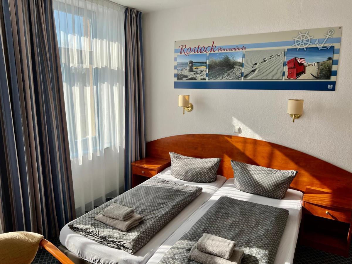 רוסטוק Hotel-Pension "Petridamm" מראה חיצוני תמונה
