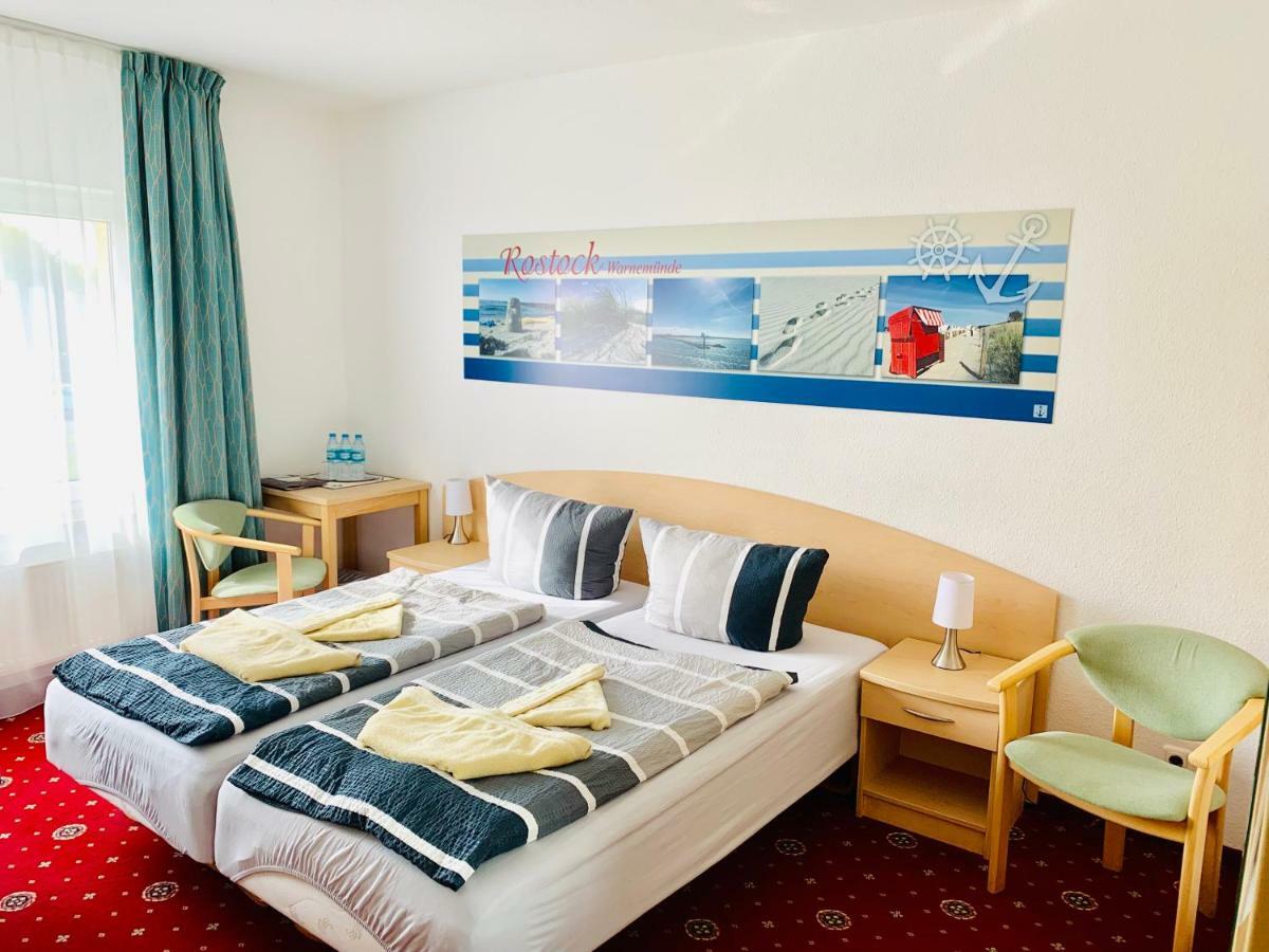 רוסטוק Hotel-Pension "Petridamm" מראה חיצוני תמונה